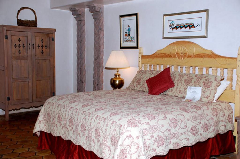 Inn At The Delta Española Habitación foto